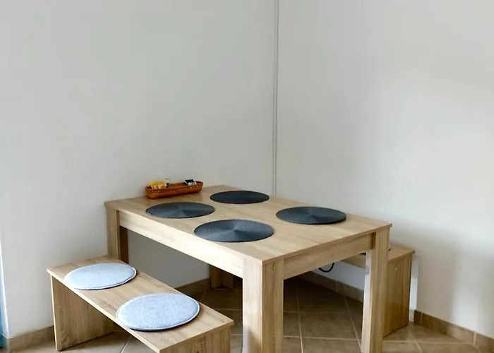 Nikos Apartamento *